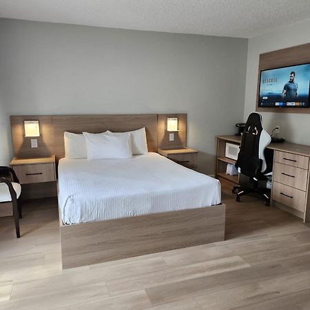 Paradise Motel Sicamous Dış mekan fotoğraf